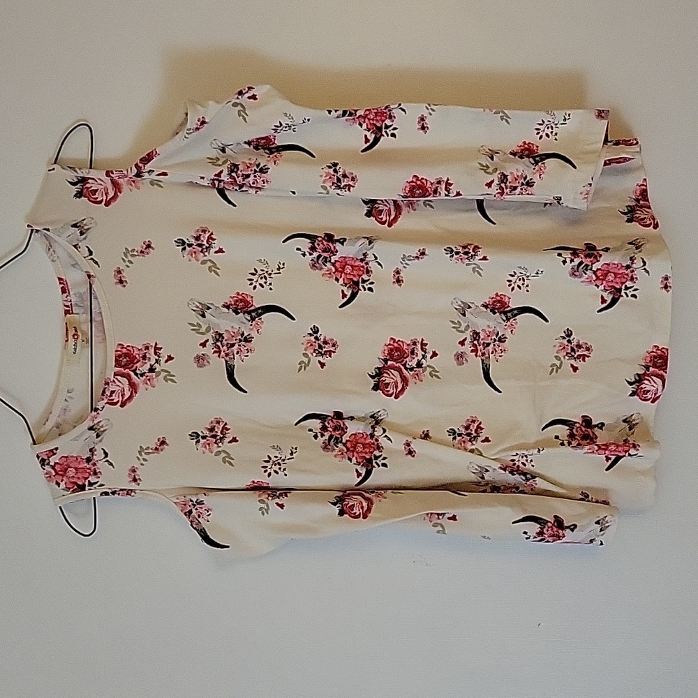 Wishful Park Size M Open shoulder Shirt